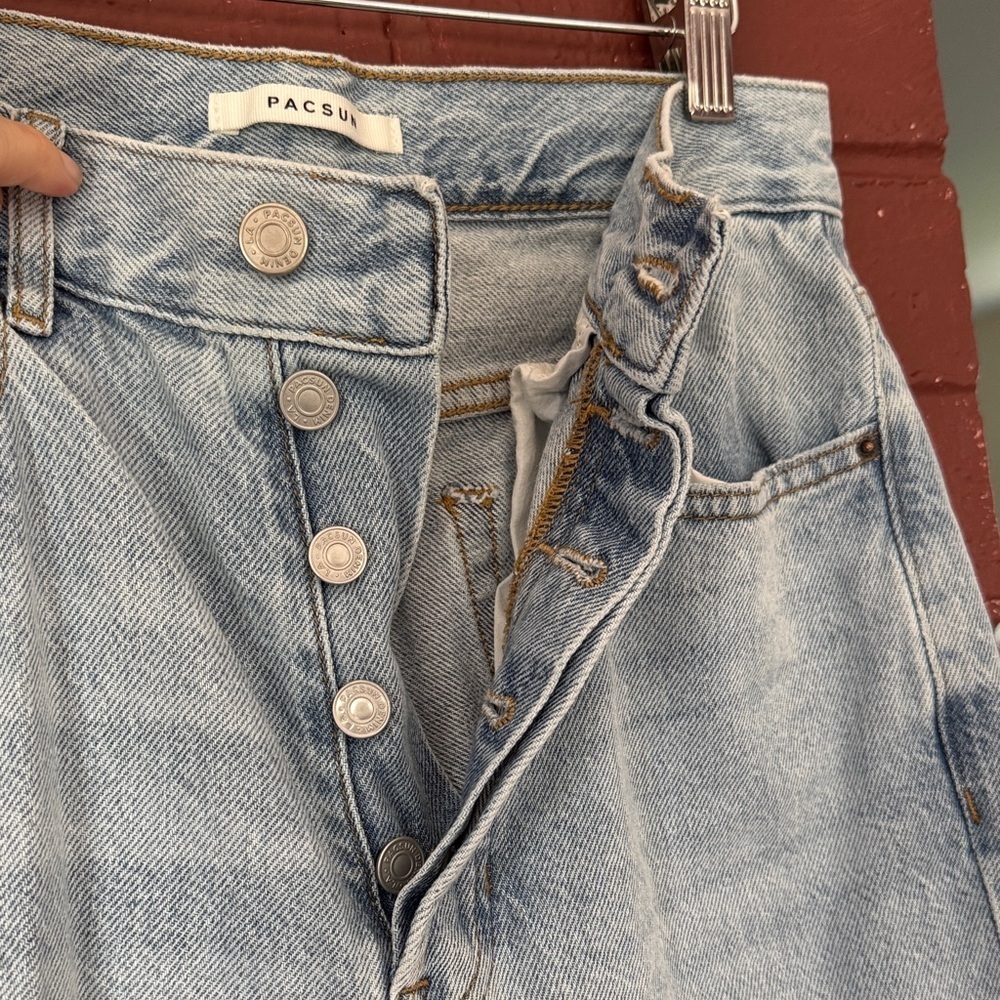 PacSun Light Wash Slim Straight Leg Jeans - Picture 4 of 8